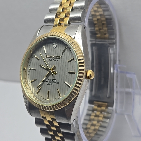 Vintage Swanson Quartz Watch Men Two Tone Fluted Bezel Diamond New Battery - Picture 2 of 10